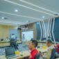 Team Leader K3 dan Keamanan UP Sebalang memberikan sosialiasi tentang Contractor Safety Management System (CSMS) dan Work Permit Online (WPO Plus) kepada seluruh mitra kerja.