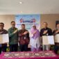 SM PLN NP UP Muara Tawar Harmanto,  VP COM PLN NP Harry Purnomo, Kepala Perwakilan BKKBN Provinsi Jawa Barat Dr. Dadi Ahmad Roswandi, M.Si, Kadis DPPKB Kabupaten Bekasi Dr. Firzawati,  S.Si, Apt, MKM, SM PLN NP UP Indramayu Fu'ad Arifin dan SM PLN NP UP Cirata Achmad Djalaludin berfoto bersama sebagai penanda dimulainya kolaborasi dalam program TAMASYA.(foto dari kiri ke kanan)