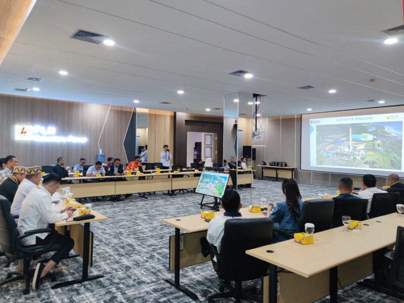 Pemaparan Proses Bisnis PLN Nusantara Power UP Sebalang oleh Manager UP Sebalang Amrul Hakim