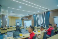 Team Leader K3 dan Keamanan UP Sebalang memberikan sosialiasi tentang Contractor Safety Management System (CSMS) dan Work Permit Online (WPO Plus) kepada seluruh mitra kerja.