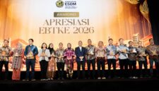 Para pemenang pertama Apresiasi EBTKE 2026 dari berbagai kategori  berfoto bersama Dirjend EBTKE Prof. Dr. Eng. Eniya Listiani Dewi, B.Eng., M.Eng., IPU. PLN Nusantara Power mengatongi empat juara pertama melalui kategori Penilaian Kinerja Pelaksana Cofiring Biomassa pada PLTU, Emerging Low Carbon Technologies, Green Hydrogen, Gedung Hemat Energi, Zero Energy Building, dan Low Carbon Technologies, Renewable Energy Enabler.